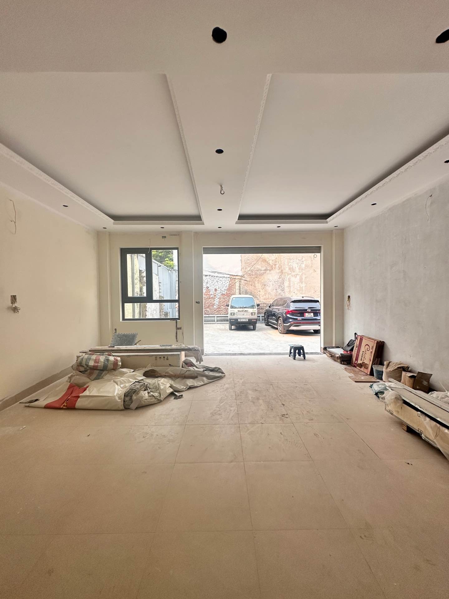 Bán nhà Đông Thiên - diện tích 55m2 5 tầng - Ô tô ngủ trong nhà - giá 15,2 tỷ