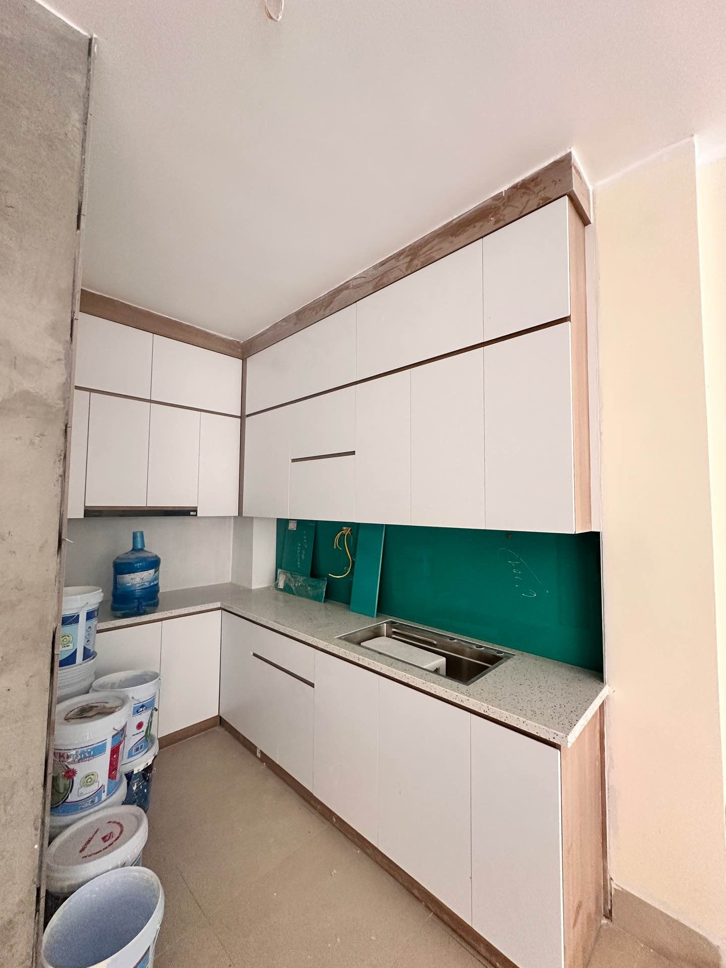 Bán nhà Đông Thiên - diện tích 55m2 5 tầng - Ô tô ngủ trong nhà - giá 15,2 tỷ
