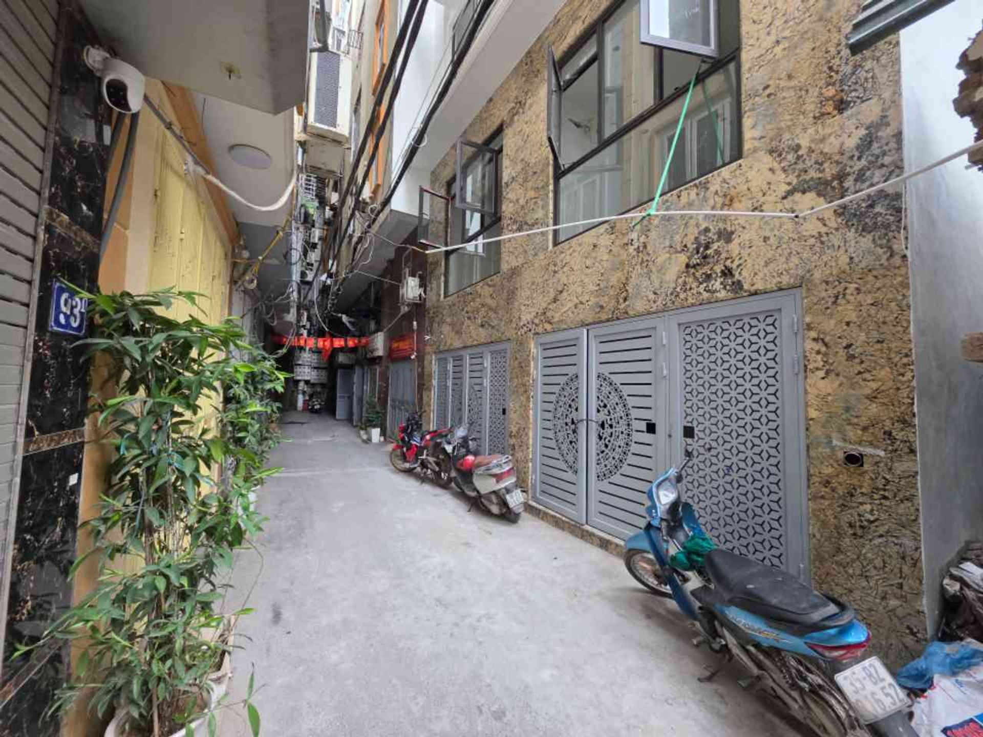 Bán nhà Bùi Xương Trạch - diện tích 95m2 8 tầng - Ô TÔ ĐỖ CỬA - giá 29,5 tỷ