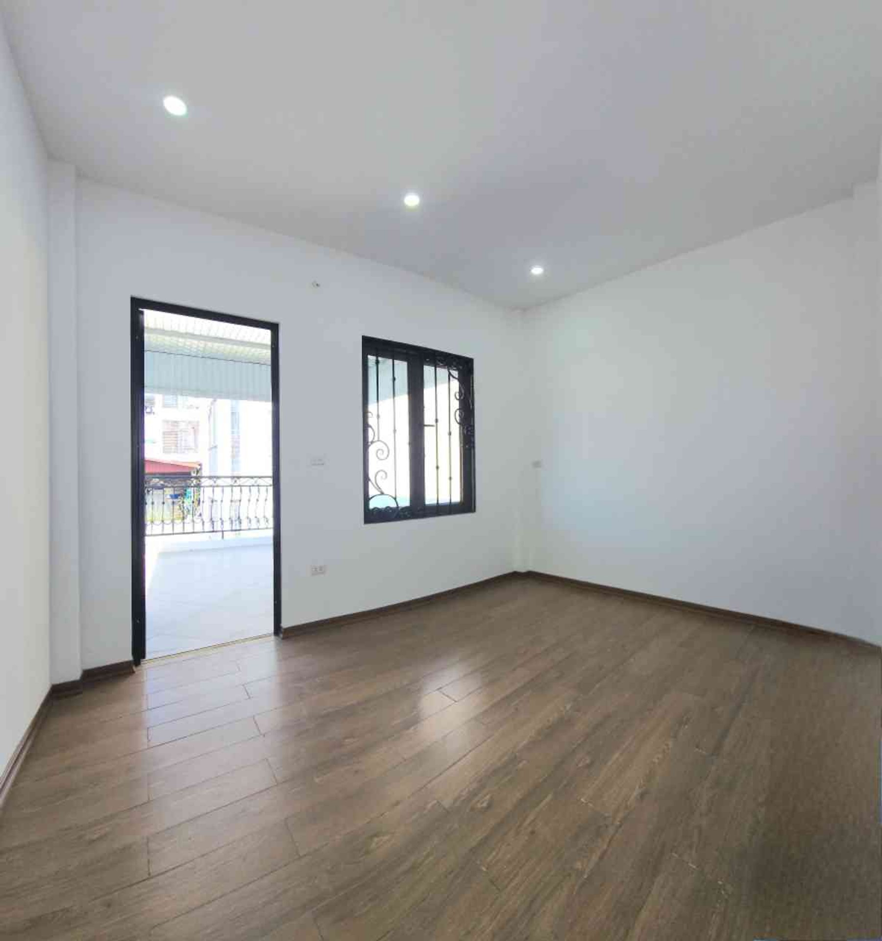 Bán nhà Giải Phóng - diện tích 35m2 5 tầng - Nhà đẹp khởi bàn - giá 7,6 tỷ