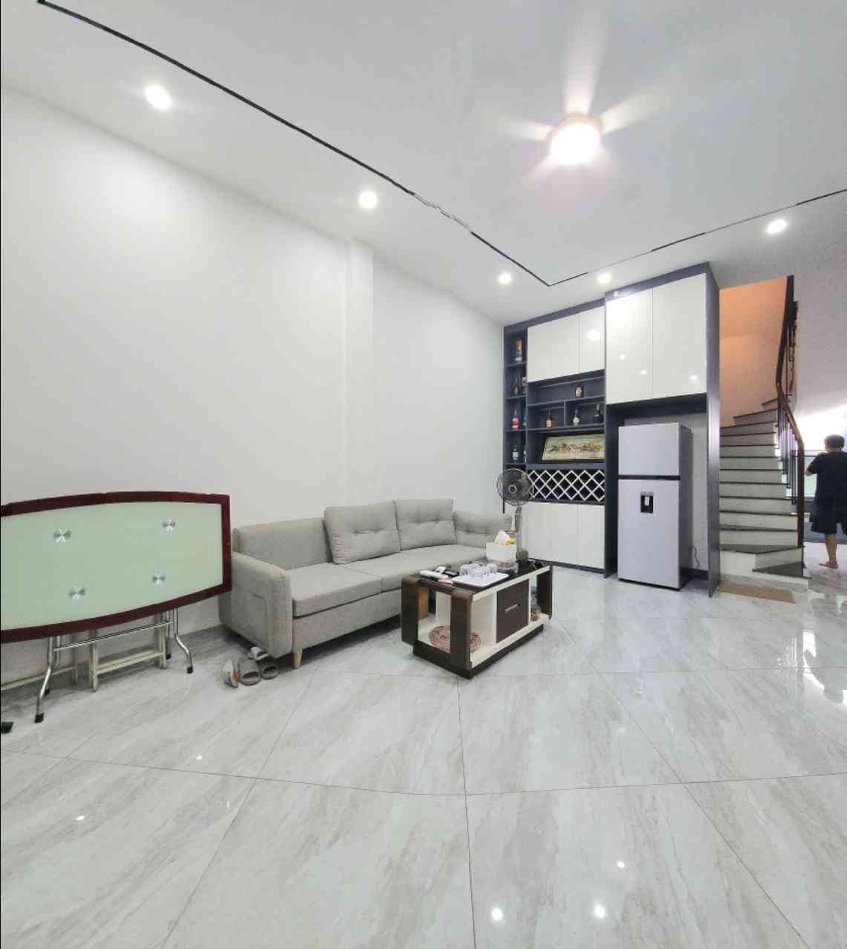 Bán nhà Giải Phóng - diện tích 35m2 5 tầng - Nhà đẹp khởi bàn - giá 7,6 tỷ