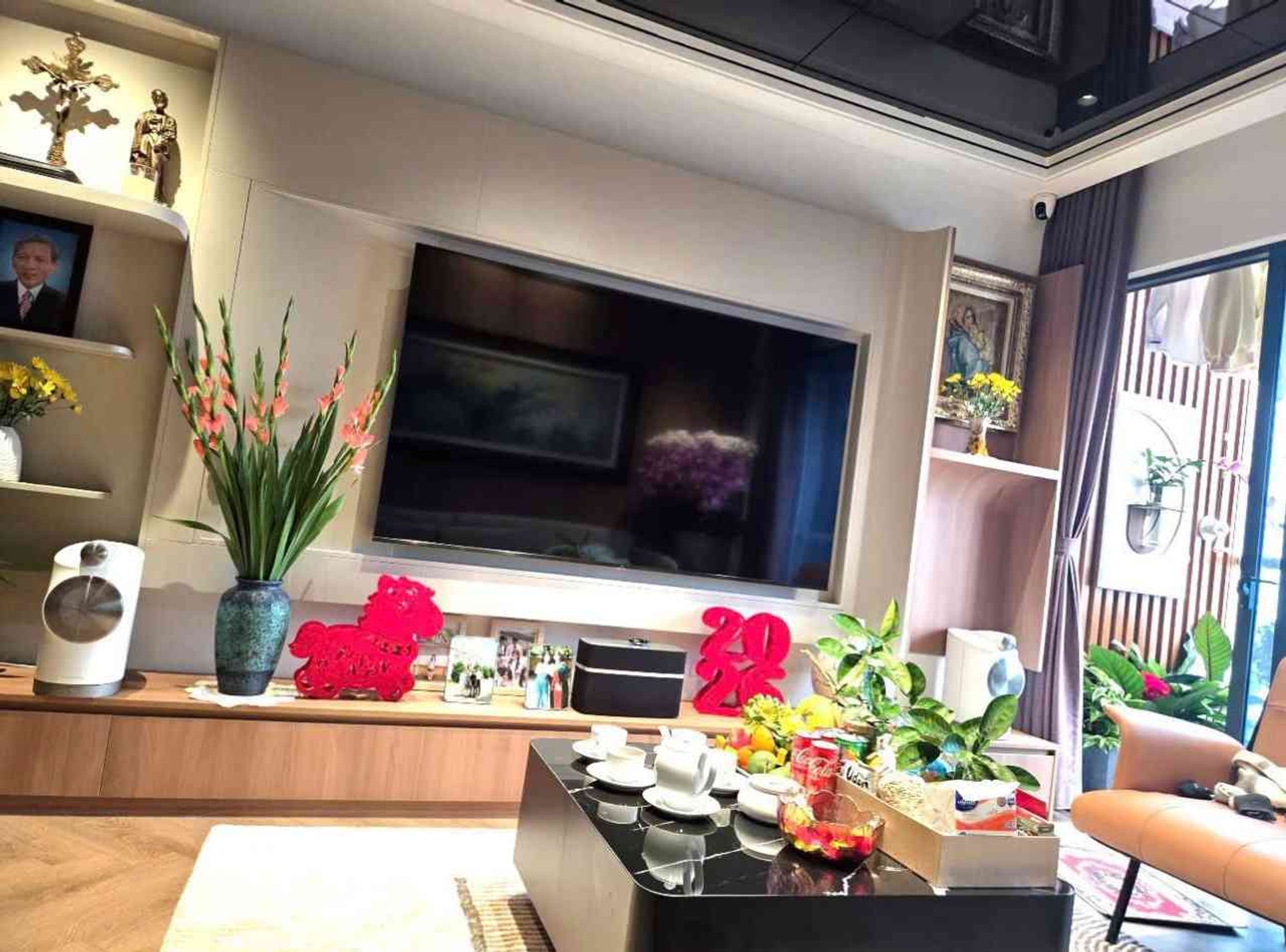 Bán nhà Nguyễn Tuân - diện tích 101m2 28 tầng - Căn góc full kính - giá 12 tỷ