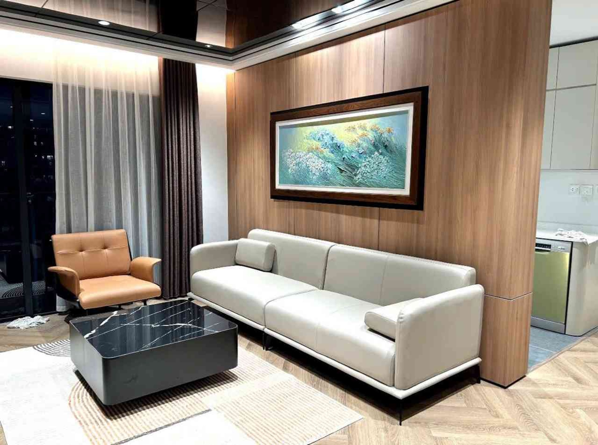 Bán nhà Nguyễn Tuân - diện tích 101m2 28 tầng - Căn góc full kính - giá 12 tỷ