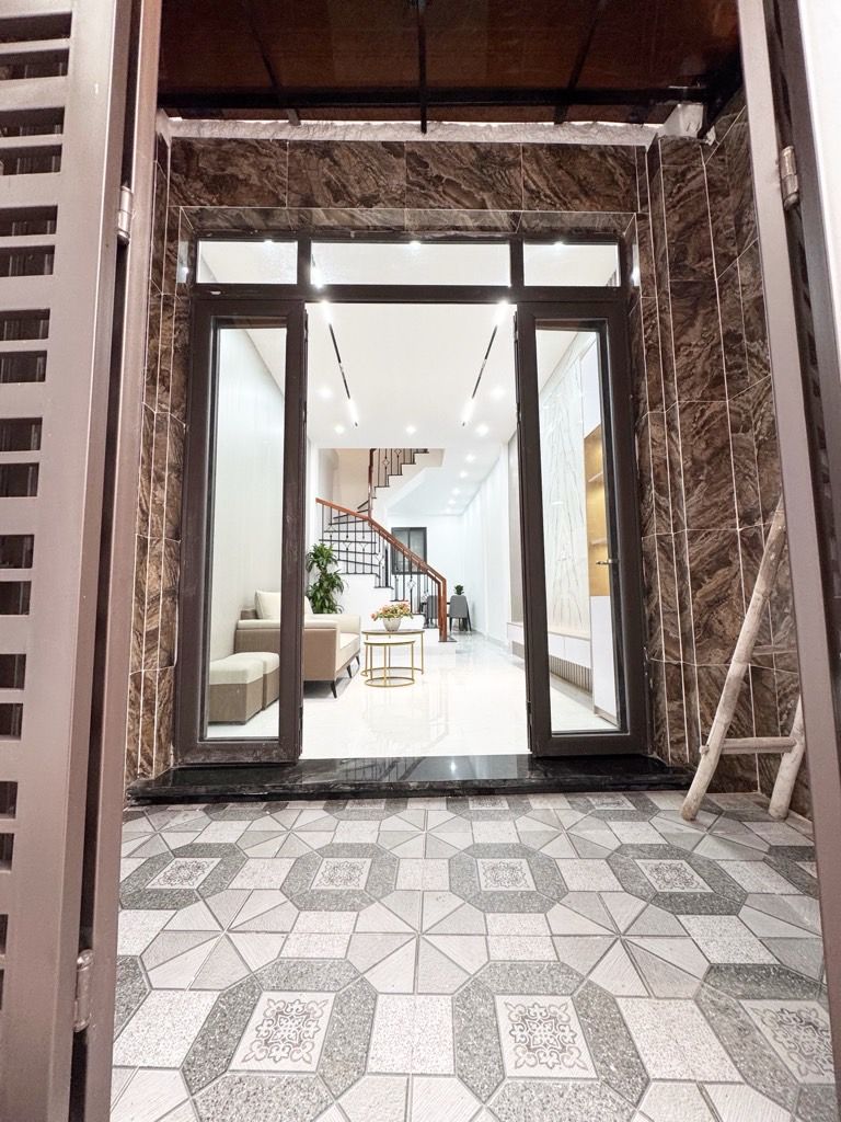 Bán nhà Kim Giang - diện tích 38m2 5 tầng - Full nội thất - giá 9,4 tỷ