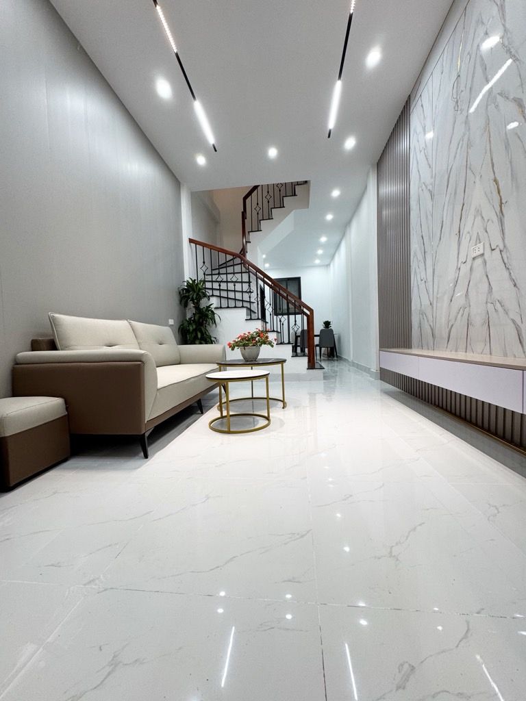 Bán nhà Kim Giang - diện tích 38m2 5 tầng - Full nội thất - giá 9,4 tỷ