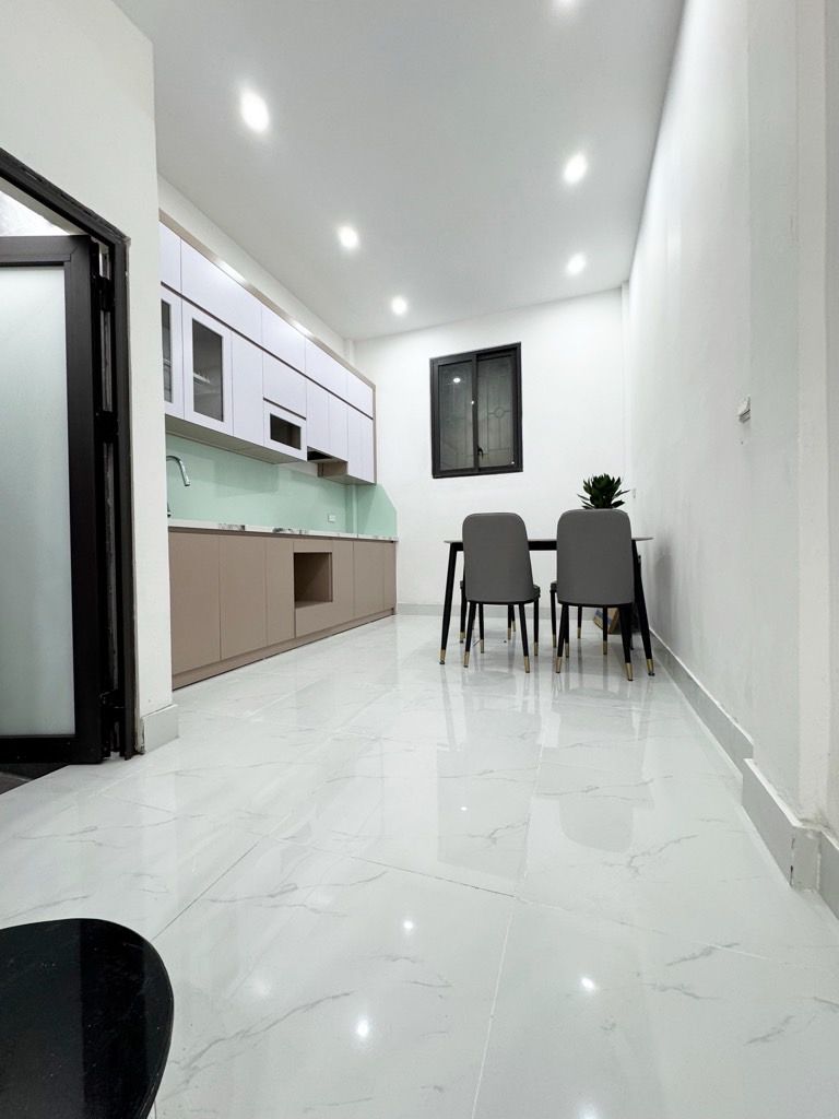 Bán nhà Kim Giang - diện tích 38m2 5 tầng - Full nội thất - giá 9,4 tỷ