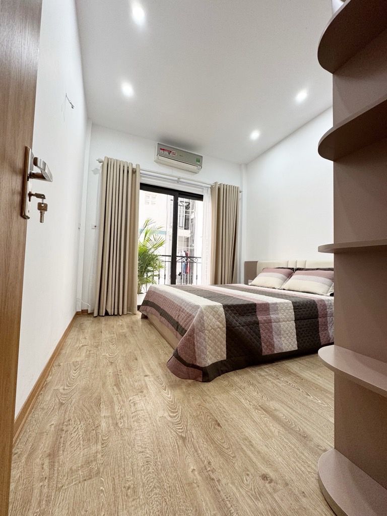 Bán nhà Kim Giang - diện tích 38m2 5 tầng - Full nội thất - giá 9,4 tỷ