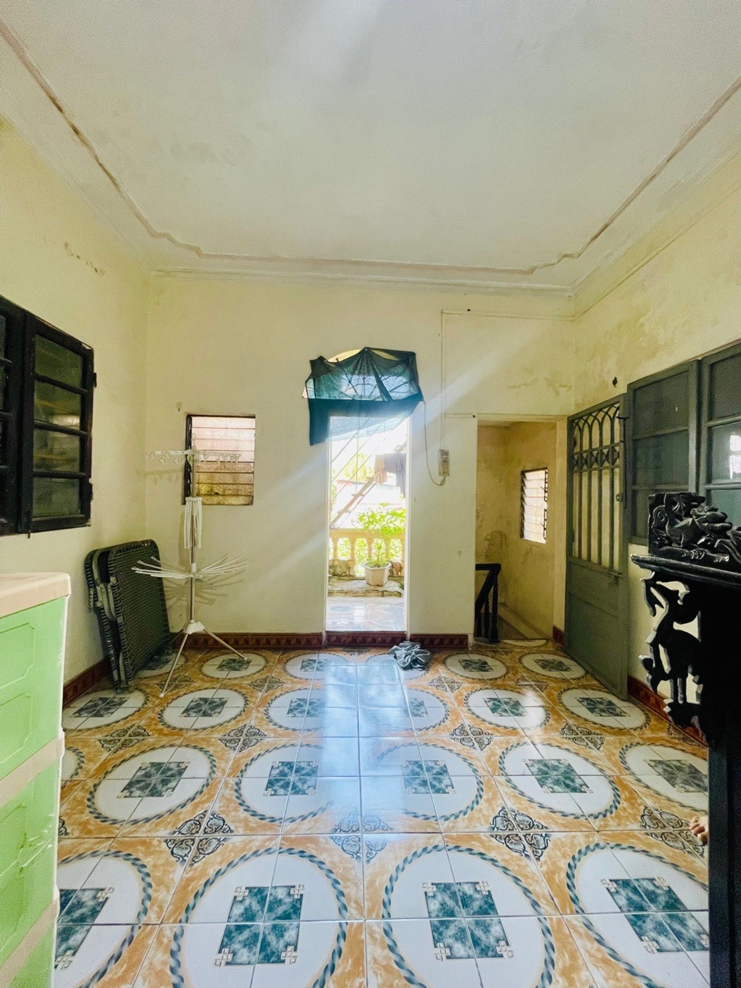 Bán nhà Lĩnh Nam - diện tích 34m2 3 tầng - Nhà cũ bán đất tặng nhà - giá 8,9 tỷ