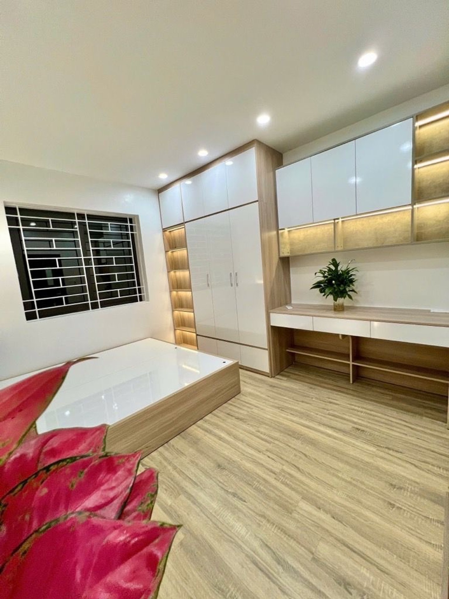 Bán nhà CT3B Khu Nhà ở Bắc Linh Đàm - diện tích 73m2 3 tầng - Lô góc, nhiều tiện ích - giá 6,5 tỷ