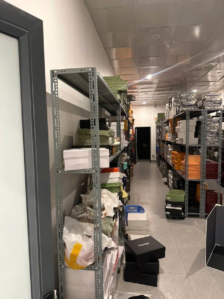 Bán nhà Trương Định - diện tích 100m2 1 tầng - MẶT PHỐ GIÁ MẶT NGÕ - giá 34 tỷ