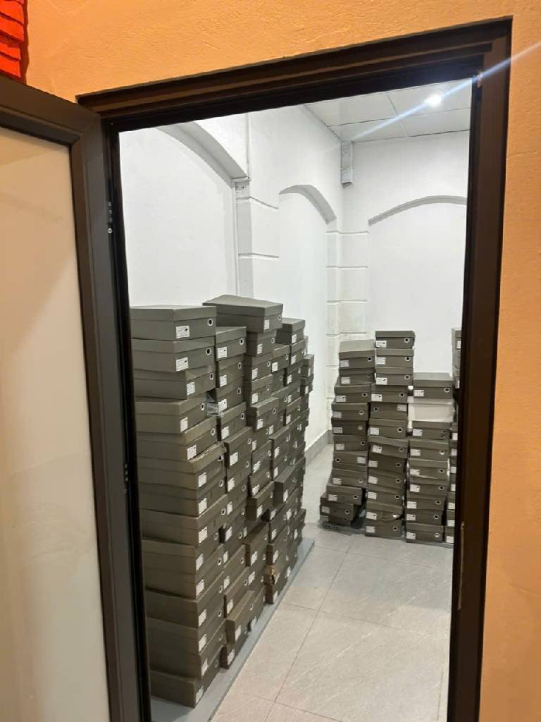 Bán nhà Trương Định - diện tích 100m2 1 tầng - MẶT PHỐ GIÁ MẶT NGÕ - giá 34 tỷ