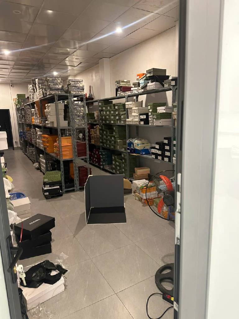 Bán nhà Trương Định - diện tích 100m2 1 tầng - MẶT PHỐ GIÁ MẶT NGÕ - giá 34 tỷ