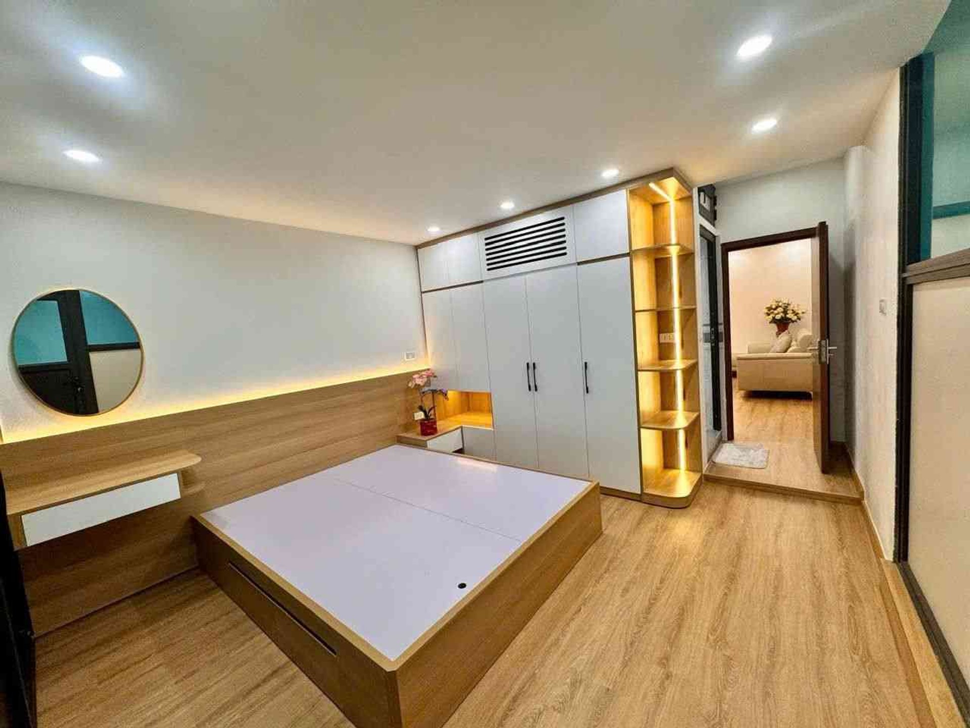 Bán nhà Ngọc Hồi - diện tích 80m2 3 tầng - Căn hộ tập thể đẹp - giá 3,4 tỷ