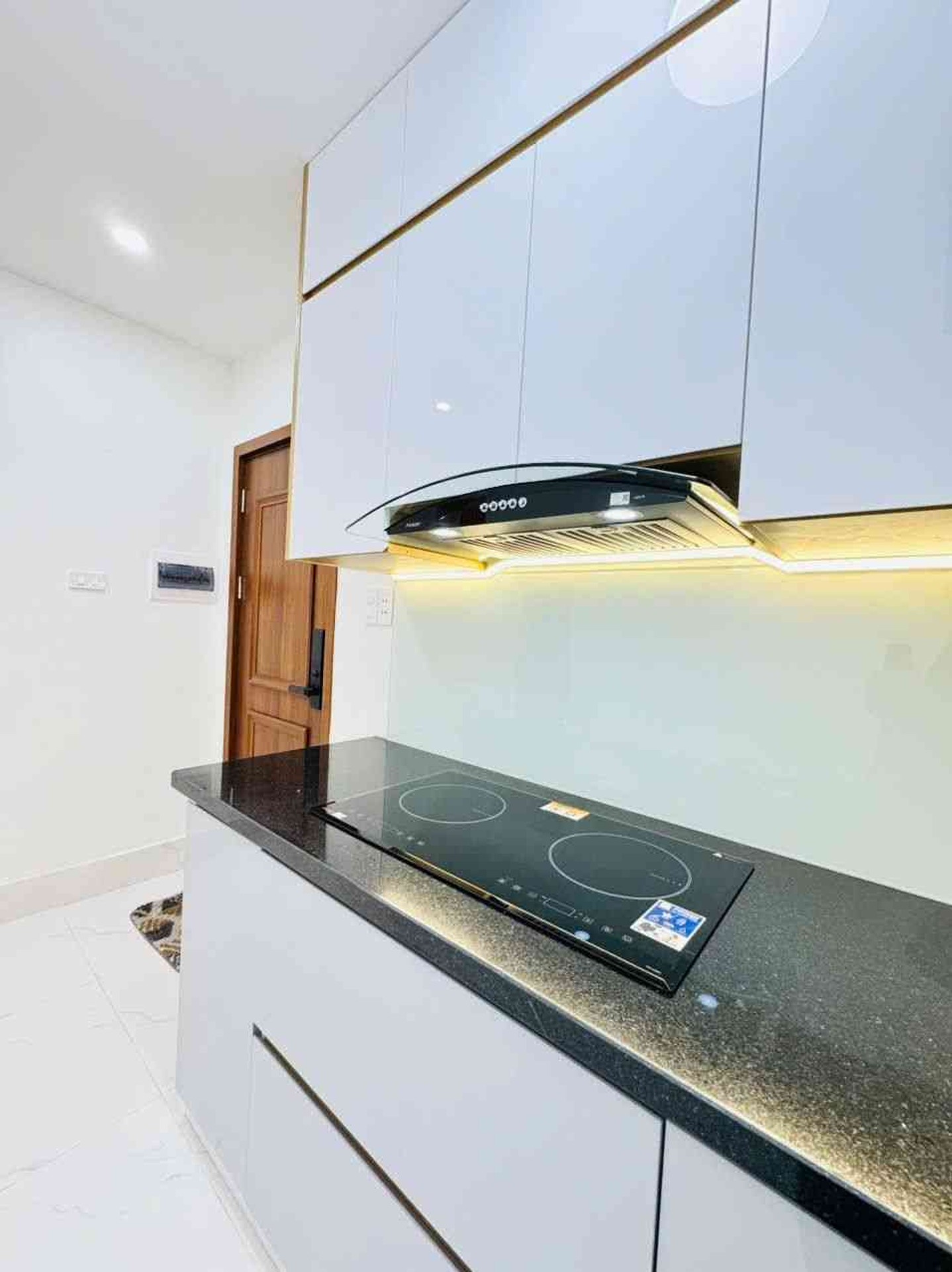 Bán nhà Ngọc Hồi - diện tích 80m2 3 tầng - Căn hộ tập thể đẹp - giá 3,4 tỷ