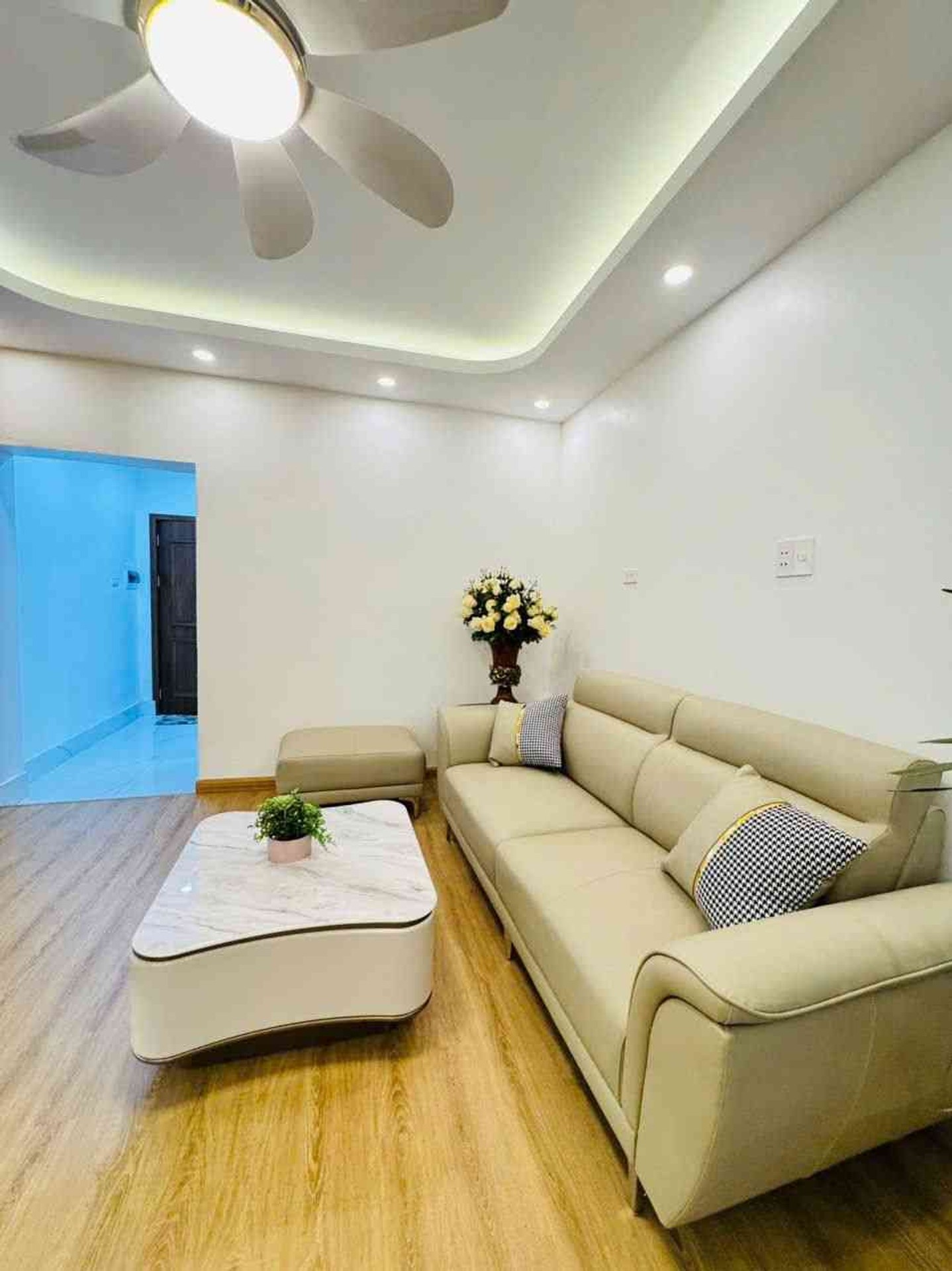 Bán nhà Ngọc Hồi - diện tích 80m2 3 tầng - Căn hộ tập thể đẹp - giá 3,4 tỷ