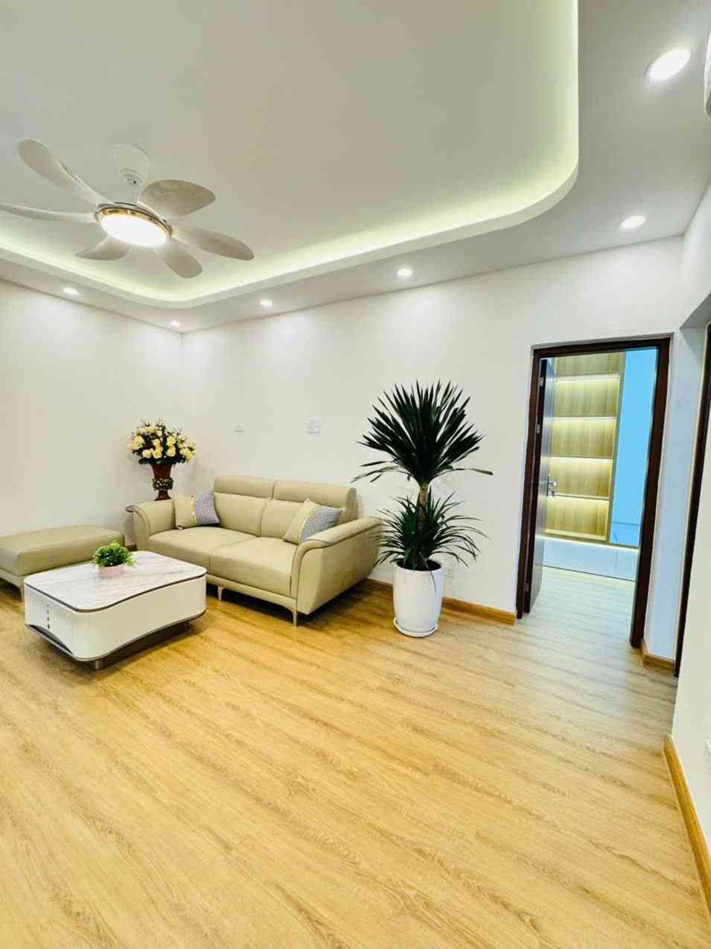 Bán nhà Ngọc Hồi - diện tích 80m2 3 tầng - Căn hộ tập thể đẹp - giá 3,4 tỷ