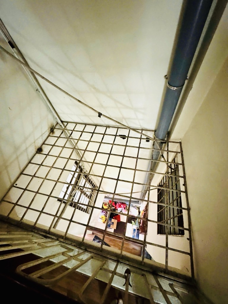 Bán nhà Kim Ngưu - diện tích 40m2 4 tầng - Mặt ngõ thông - giá 9,6 tỷ