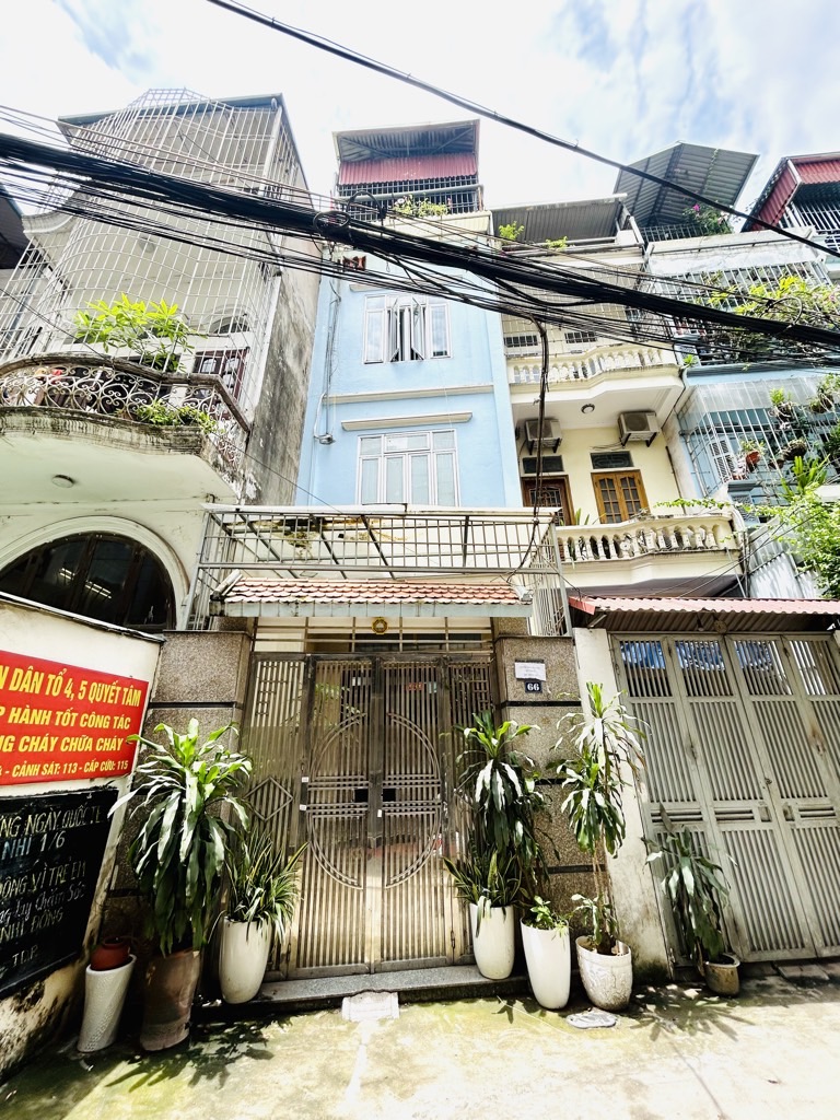 Bán nhà Kim Ngưu - diện tích 40m2 4 tầng - Mặt ngõ thông - giá 9,6 tỷ
