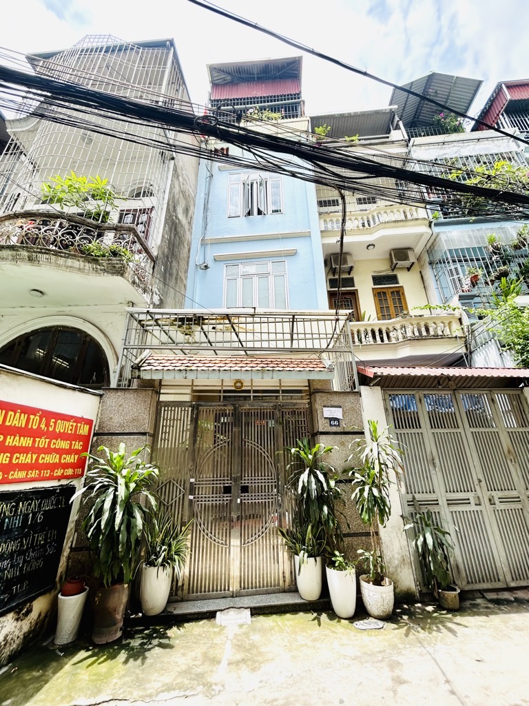 Bán nhà Kim Ngưu - diện tích 40m2 4 tầng - Mặt ngõ thông - giá 9,6 tỷ