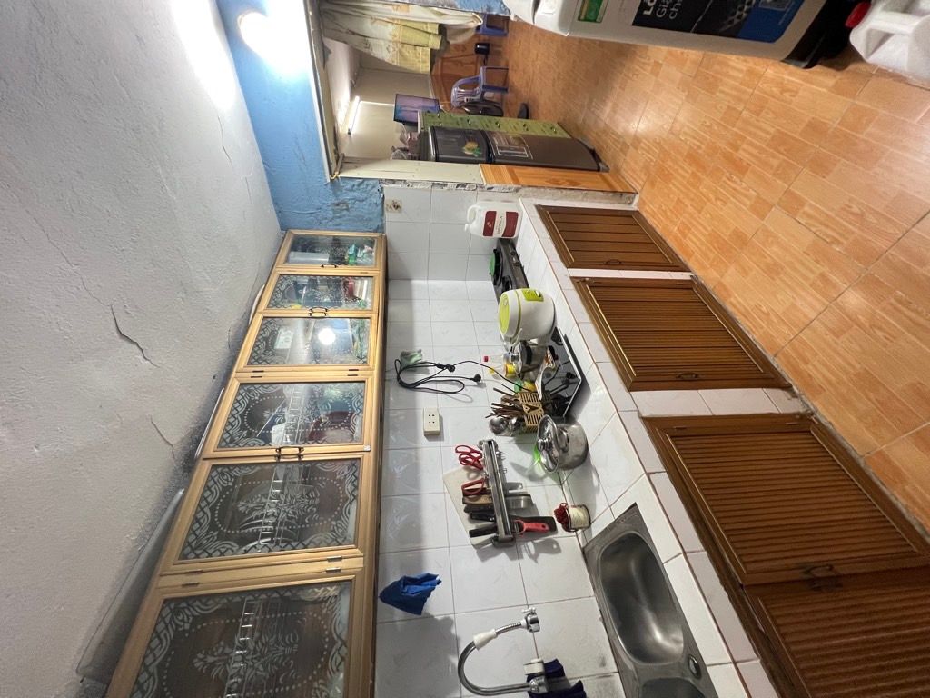 Bán nhà Tân Mai - diện tích 35m2 2 tầng - Ô tô tránh - giá 9,5 tỷ