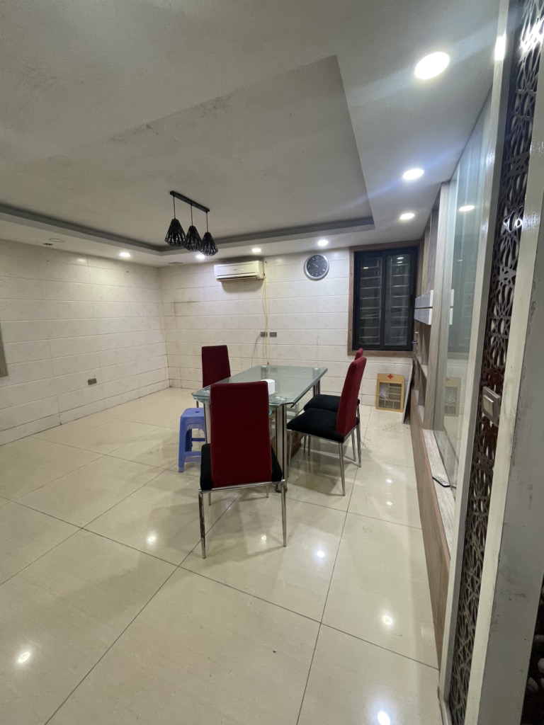 Bán nhà Đê Trần Khát Trân - diện tích 113m2 5 tầng - Ngõ ô tô - giá 25 tỷ