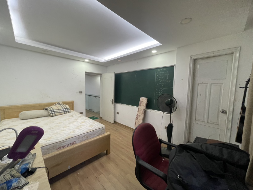 Bán nhà Đê Trần Khát Trân - diện tích 113m2 5 tầng - Ngõ ô tô - giá 25 tỷ