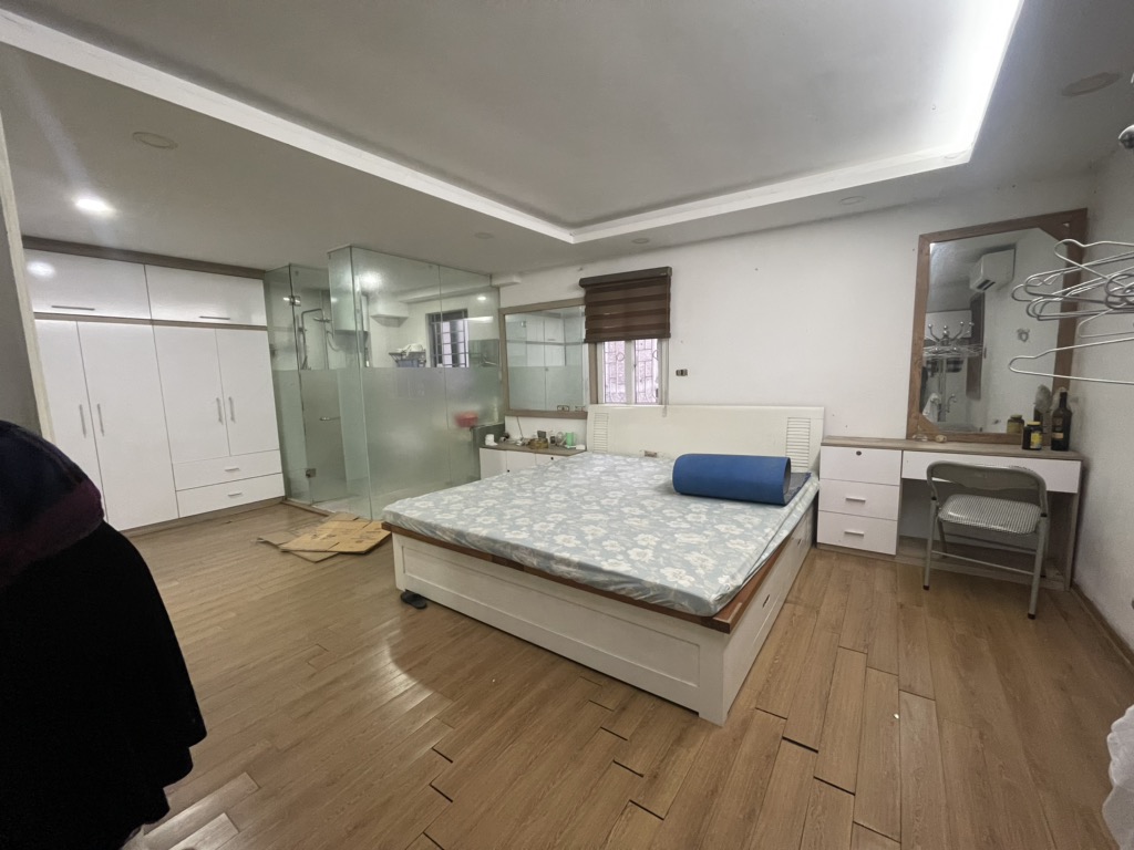 Bán nhà Đê Trần Khát Trân - diện tích 113m2 5 tầng - Ngõ ô tô - giá 25 tỷ