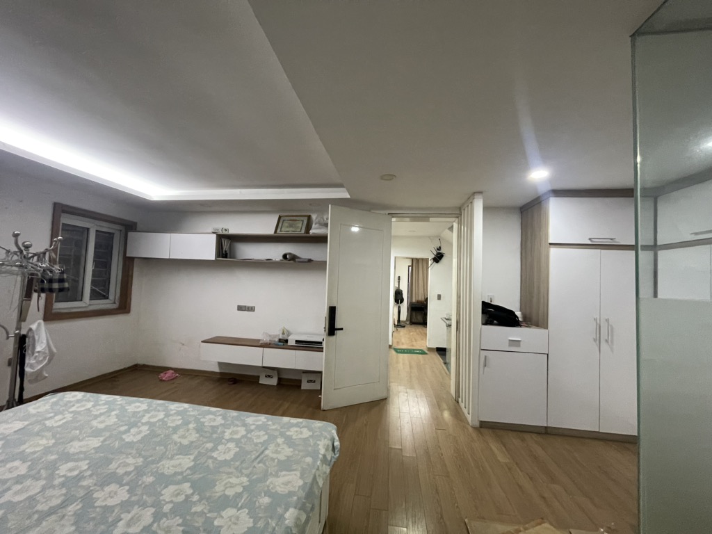 Bán nhà Đê Trần Khát Trân - diện tích 113m2 5 tầng - Ngõ ô tô - giá 25 tỷ