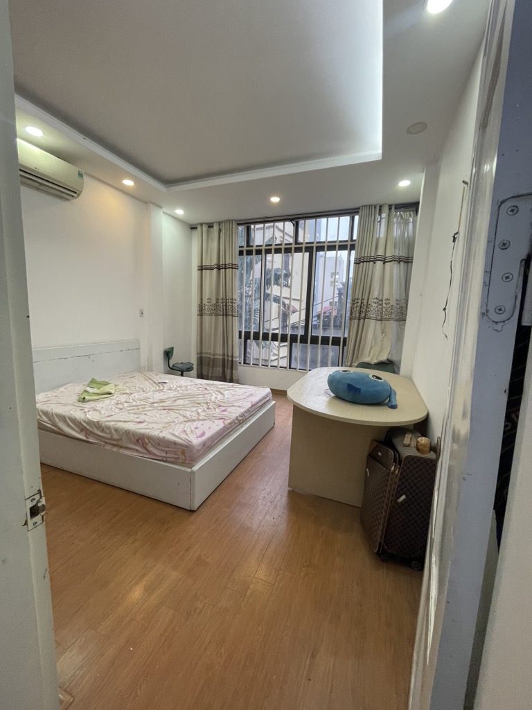 Bán nhà Đê Trần Khát Trân - diện tích 113m2 5 tầng - Ngõ ô tô - giá 25 tỷ