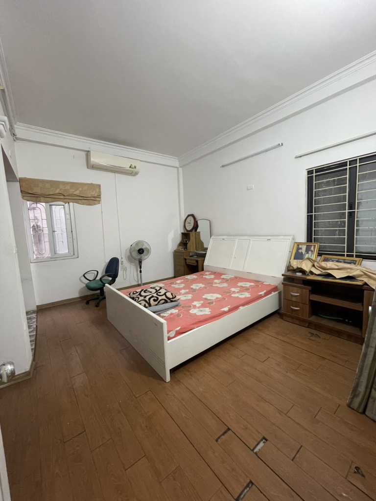 Bán nhà Đê Trần Khát Trân - diện tích 113m2 5 tầng - Ngõ ô tô - giá 25 tỷ