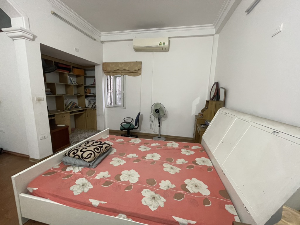 Bán nhà Đê Trần Khát Trân - diện tích 113m2 5 tầng - Ngõ ô tô - giá 25 tỷ