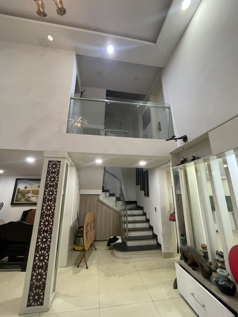 Bán nhà Đê Trần Khát Trân - diện tích 113m2 5 tầng - Ngõ ô tô - giá 25 tỷ