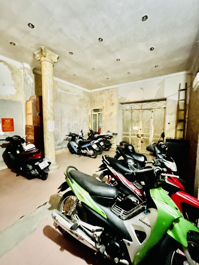 Bán nhà Vĩnh Tuy - diện tích 57m2 4 tầng - Lô góc, ô tô đỗ cổng - giá 12,6 tỷ