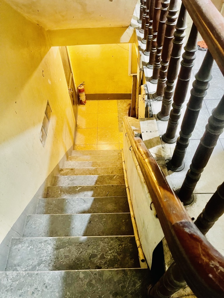 Bán nhà Vĩnh Tuy - diện tích 57m2 4 tầng - Lô góc, ô tô đỗ cổng - giá 12,6 tỷ