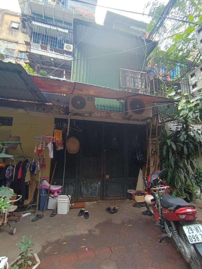 Bán nhà Quỳnh Mai - diện tích 36m2 1 tầng - 1 mặt phố, 1 mặt ngõ ô tô tránh - giá 13,5 tỷ