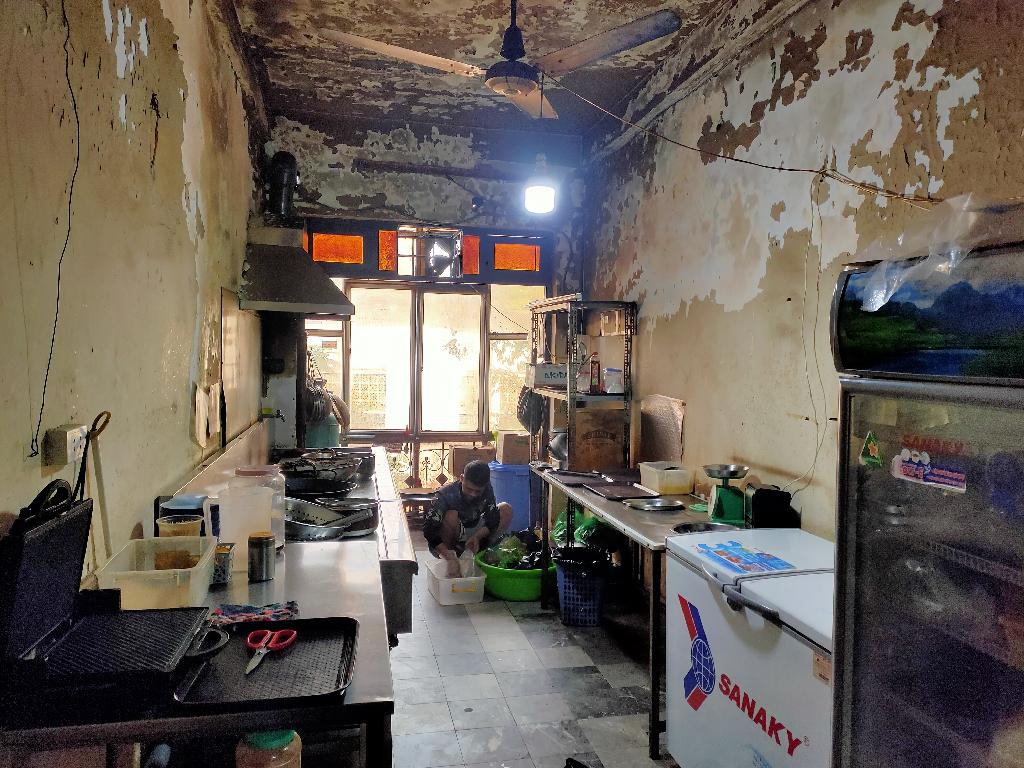 Bán nhà Nguyễn Công Chứ - diện tích 40m2 4 tầng - ô tô đỗ cửa - giá 25 tỷ