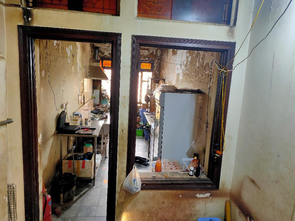 Bán nhà Nguyễn Công Chứ - diện tích 40m2 4 tầng - ô tô đỗ cửa - giá 25 tỷ