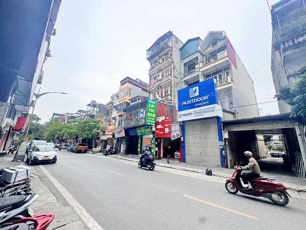 Bán nhà phố Vọng - diện tích 1080m2 3 tầng - Ô tô hai chiều - giá 325 tỷ