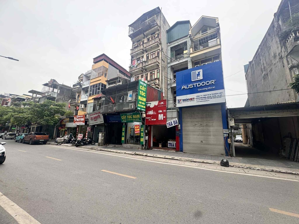 Bán nhà phố Vọng - diện tích 1080m2 3 tầng - Ô tô hai chiều - giá 325 tỷ