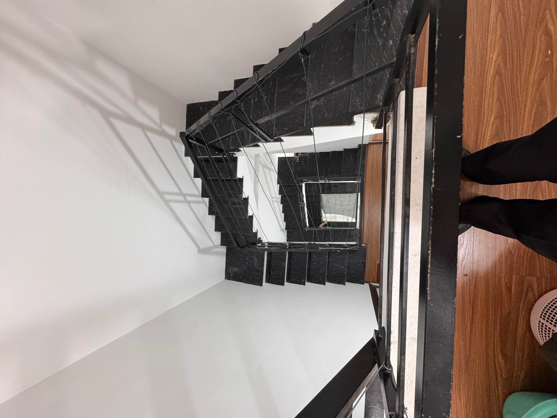 Bán nhà Đại Cồ Việt - diện tích 36m2 4 tầng - Ô TÔ ĐỖ CỬA - giá 12,3 tỷ