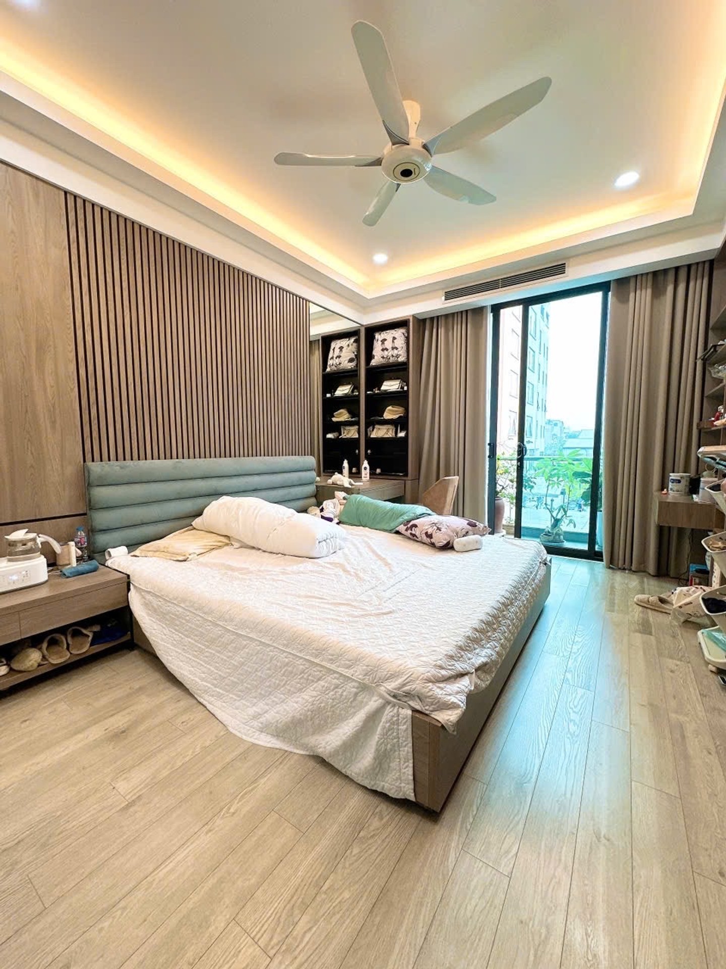 Bán nhà Thịnh Liệt - diện tích 98.2m2 4 tầng - Thoáng trước, sau - giá 26,8 tỷ