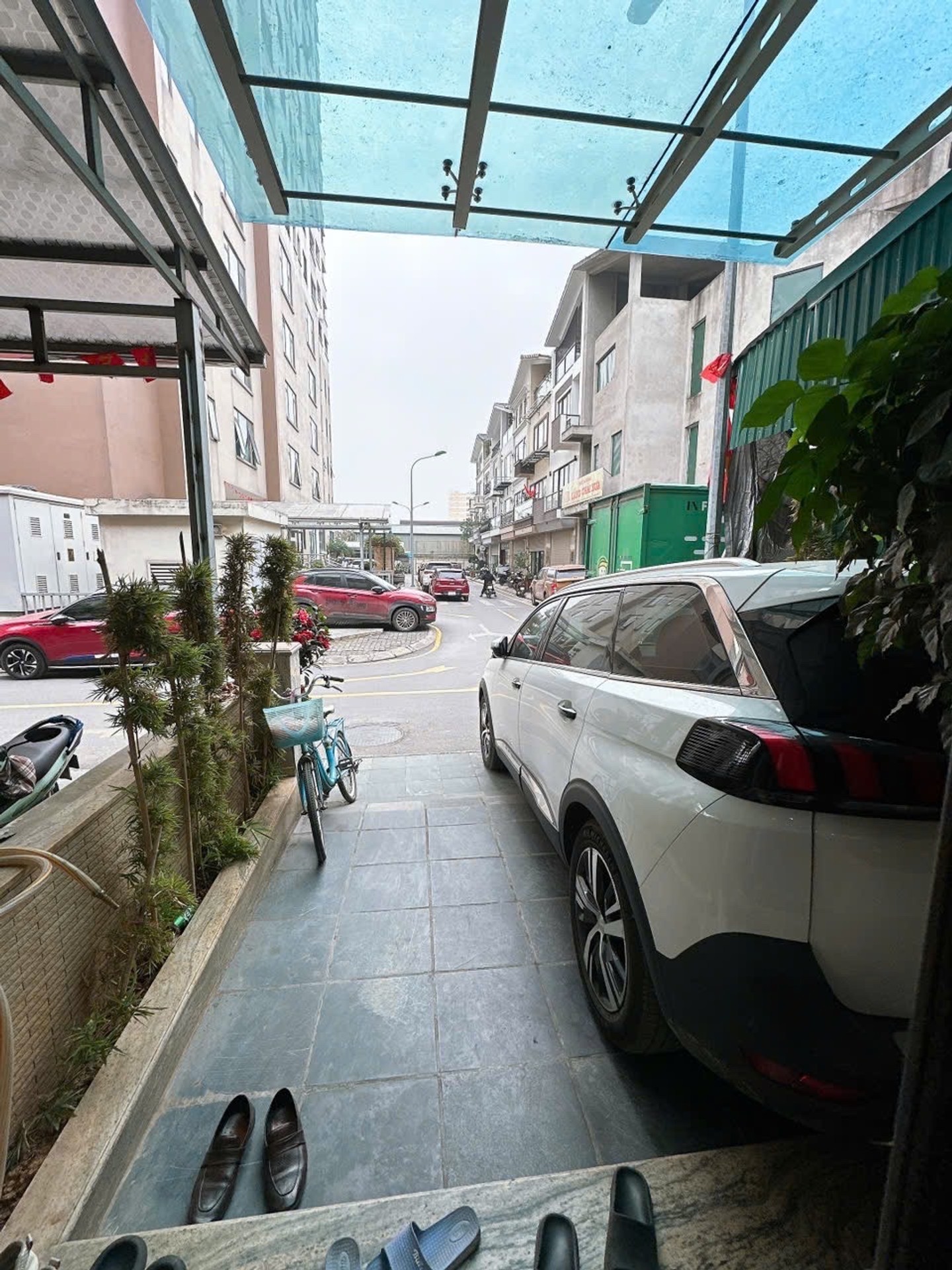 Bán nhà Thịnh Liệt - diện tích 98.2m2 4 tầng - Thoáng trước, sau - giá 26,8 tỷ