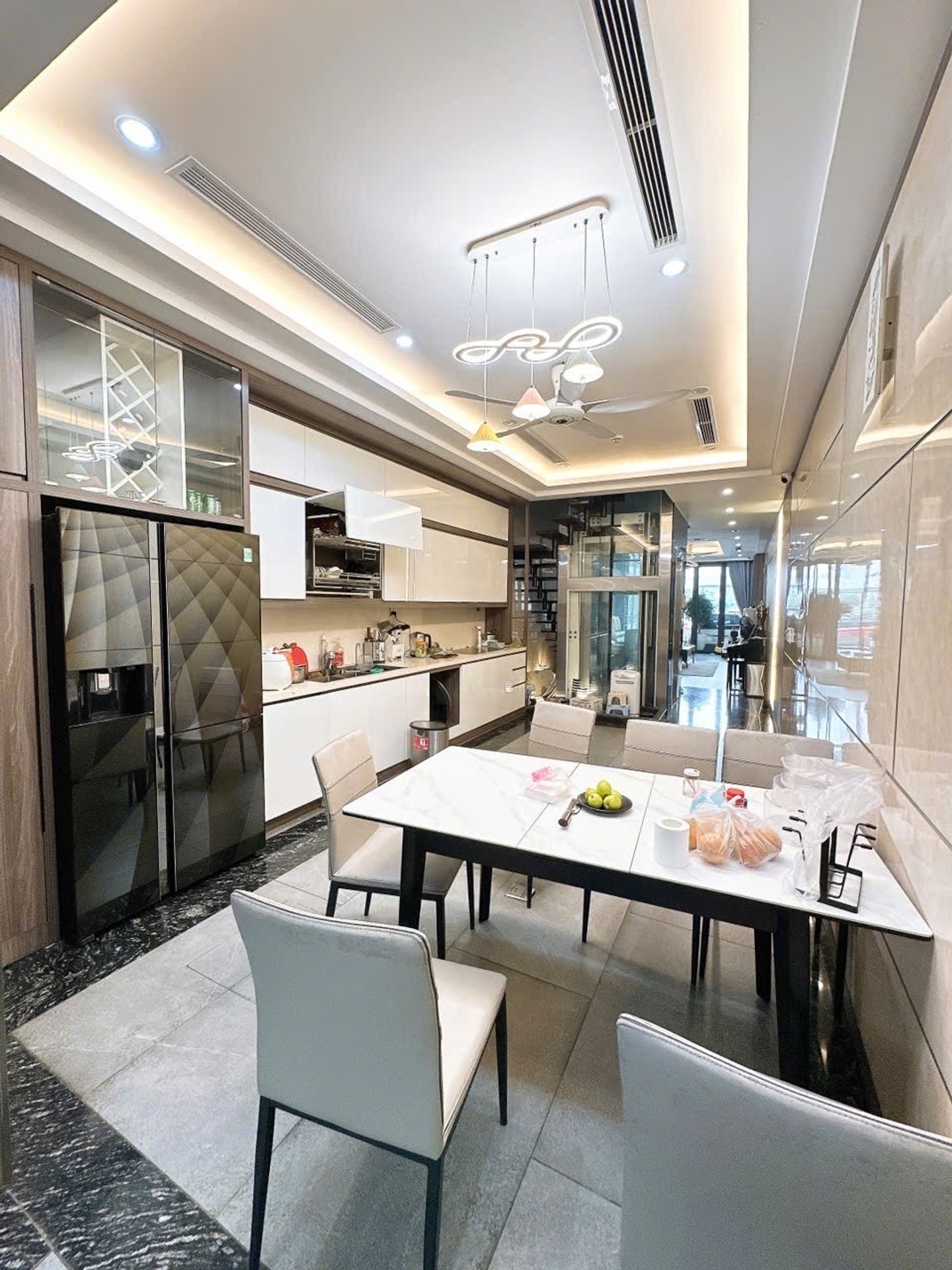 Bán nhà Thịnh Liệt - diện tích 98.2m2 4 tầng - Thoáng trước, sau - giá 26,8 tỷ