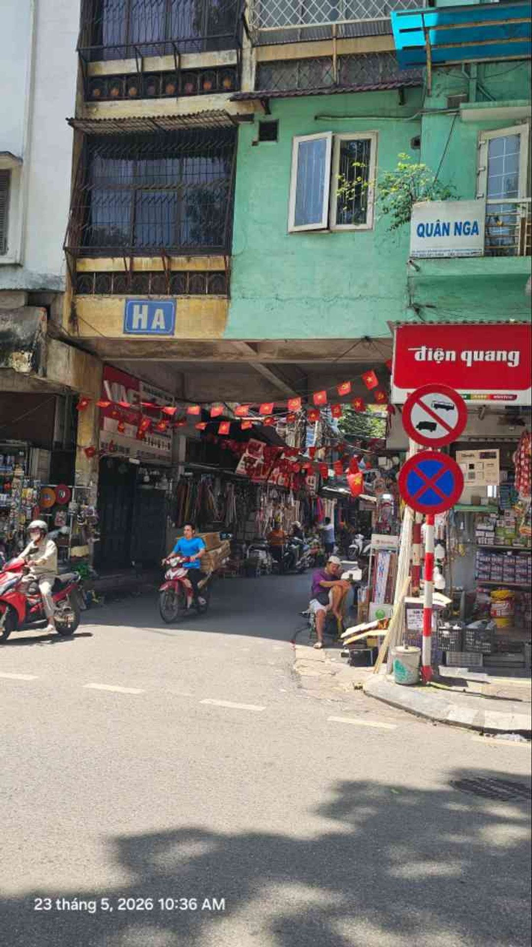 Bán nhà Nguyễn Công Trứ - diện tích 80m2 1 tầng - Nhà đẹp - giá 4,58 tỷ