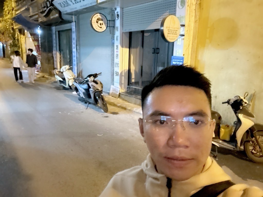 Bán nhà Trương Định - diện tích 35m2 5 tầng - ô tô tránh - giá 10 tỷ