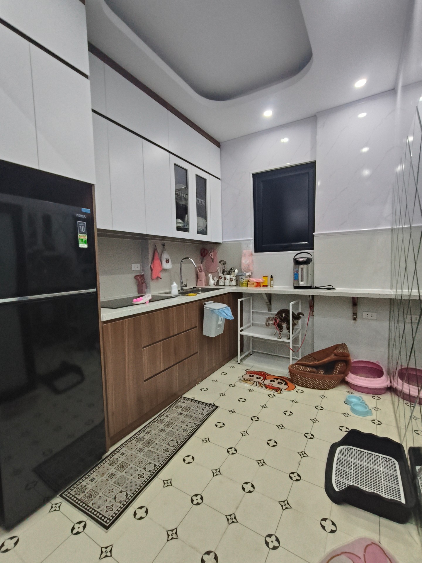 Bán nhà Tân Mai - diện tích 90m2 2 tầng - Mặt ngõ thông ô tô tránh - giá 5,6 tỷ