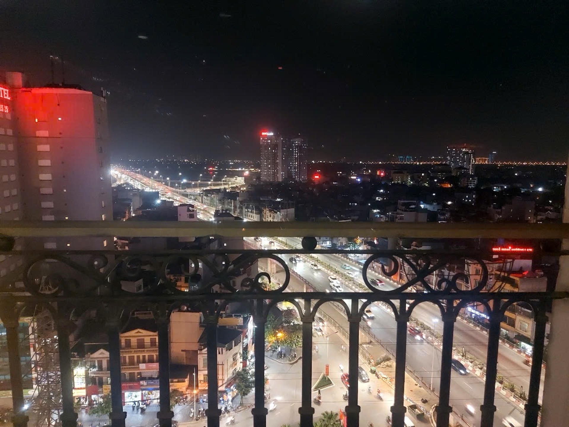 Bán nhà Minh Khai - diện tích 116m2 14 tầng - Căn hộ view sông Hồng - giá 9 tỷ