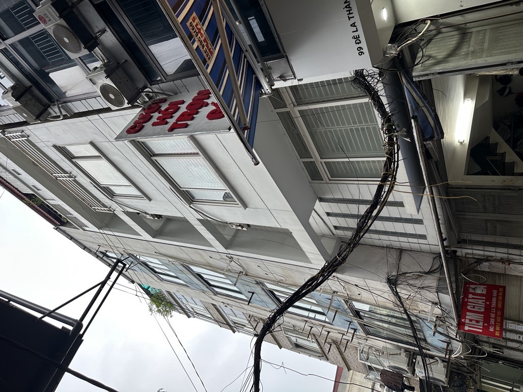 Bán nhà Xã Đàn - diện tích 93m2 6 tầng - Mặt phố kinh doanh sầm uất - giá 148 tỷ