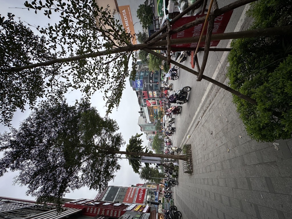 Bán nhà Xã Đàn - diện tích 93m2 6 tầng - Mặt phố kinh doanh sầm uất - giá 148 tỷ