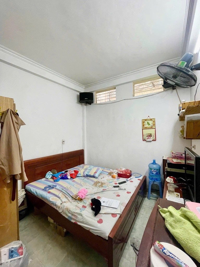 Bán nhà Bạch Đằng - diện tích 26m2 3 tầng - Ngõ ba gác, hai mặt thoáng - giá 6,5 tỷ